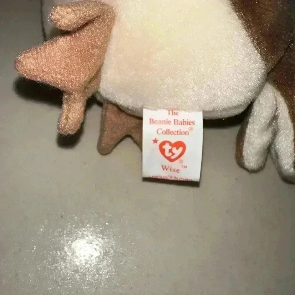 Cute owl class of 1998 Beanie Baby Wise NWT Rare Vintage